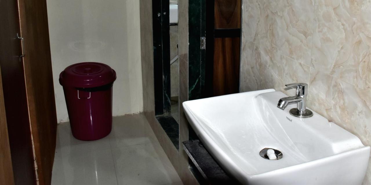 Asra Dormitory For Male And Female Bombay Exterior foto
