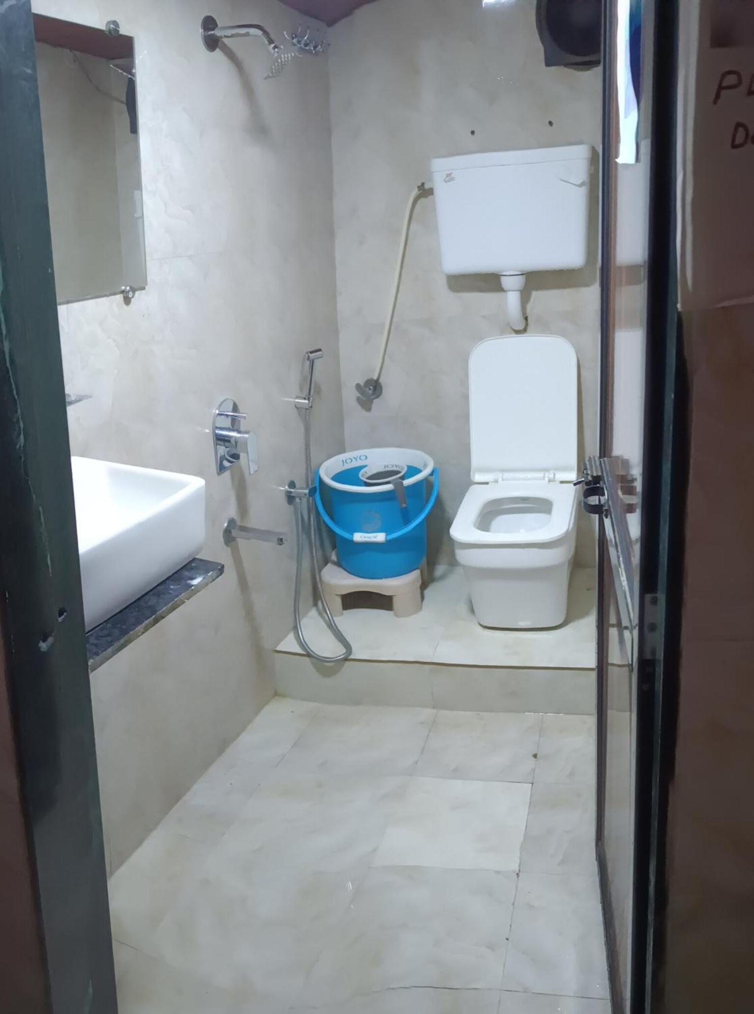 Asra Dormitory For Male And Female Bombay Exterior foto